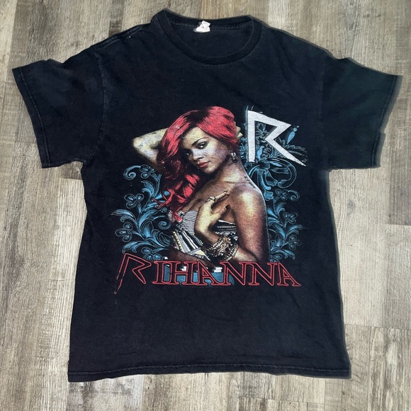 Rihanna Tops - Diamonds world tour 2013 Rihanna